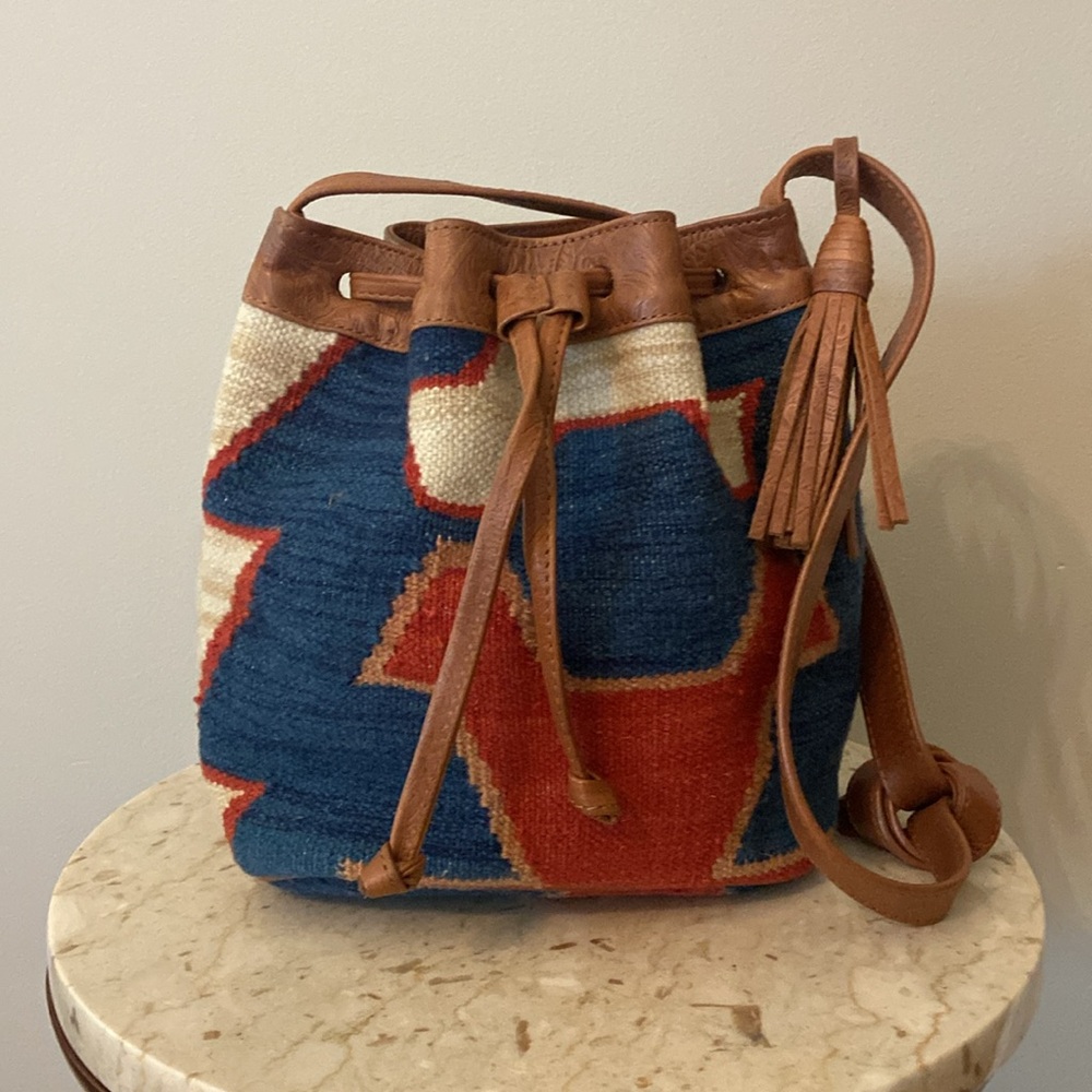 Beautiful Handmade Purse - Picture 2 of 7